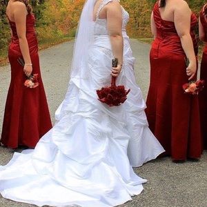 Ivory corset wedding dress.
